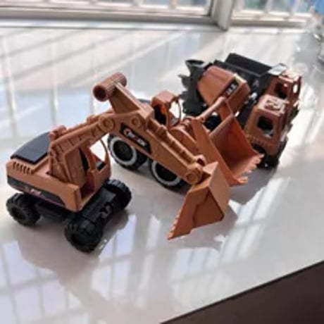大きな工事車両セット 子供用おもちゃ 4台入り ?掘機 ブルドーザー ミキサー車 ダンプカー 3歳以上