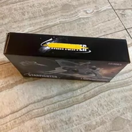 新品子供用ドローン誕生日ギフトLED付き安定多機能四軸飛行器ギフトボックス付き