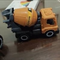 大きなリアル工事車両4台セット慣性走行子供男の子玩具新品未開封