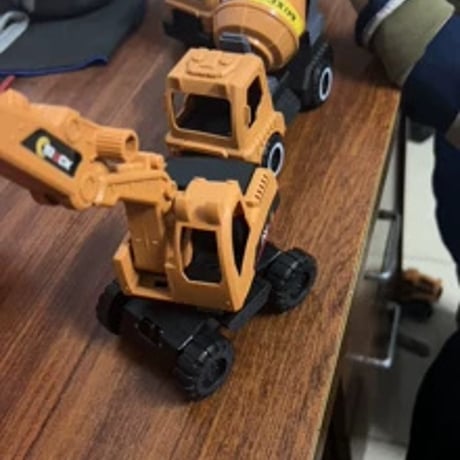大きなリアル工事車両4台セット慣性走行子供男の子玩具新品未開封