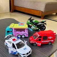 新品未使用ミニカー4台セット加厚プラスチック慣性ドア開閉耐衝撃12cm