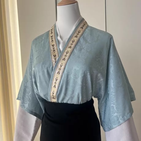 逐玉 田曦薇風 半袖粉青色漢服レンタル