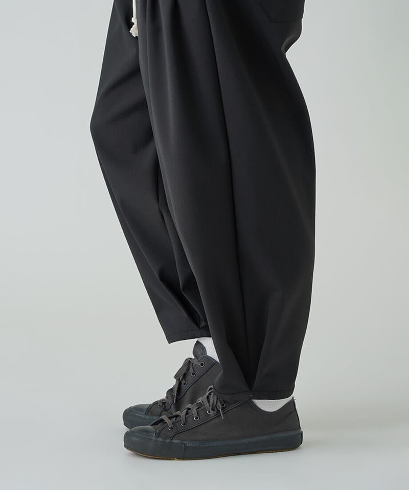 LOOSE SHIFT PLEATED PANT-BLACK | Remind life basic LOOSE SHIFT PLEATED PANT-BLACK | Remind life basic