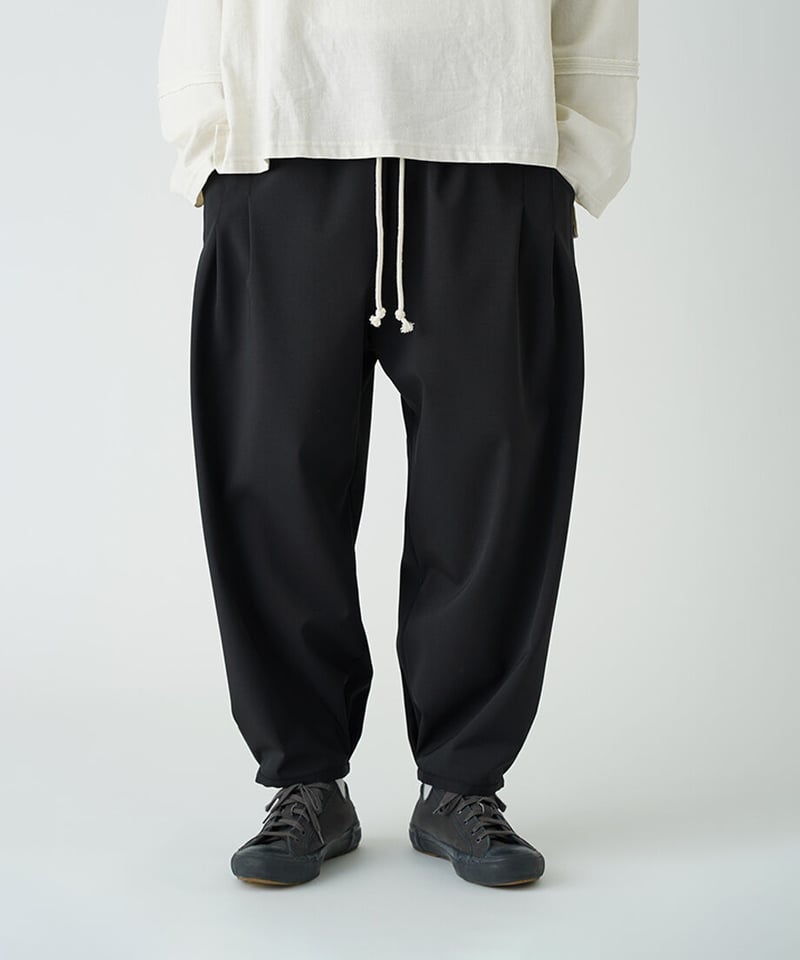 LOOSE SHIFT PLEATED PANT-BLACK | Remind life basic LOOSE SHIFT PLEATED PANT-BLACK | Remind life basic