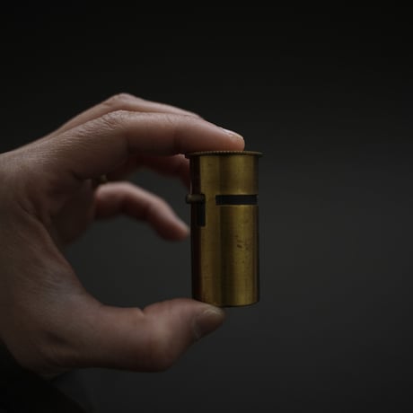 イギリスの黒い箱入り・顕微鏡