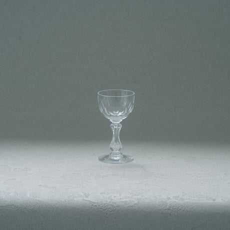 小さなワイングラス