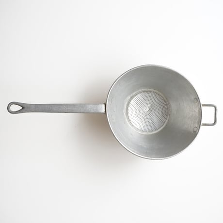 アルミの漉し器