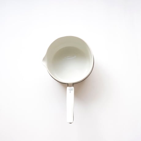 フランス・白磁の片手鍋  ⑤