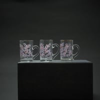 ピンクのお花のガラスのショットグラス