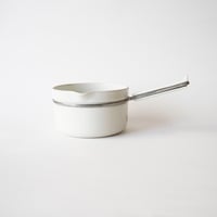 フランス・白磁の片手鍋  ⑤