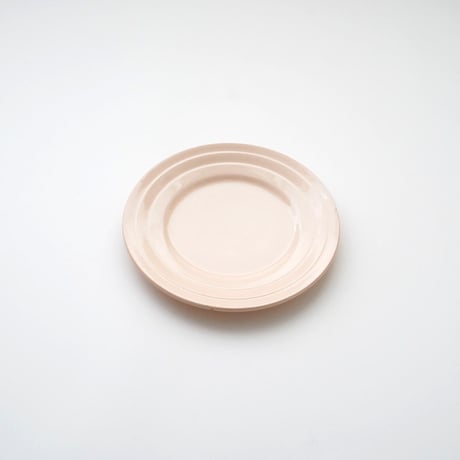 ピンクのケーキ皿 ①