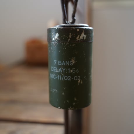 ミリタリーっぽい入れ物