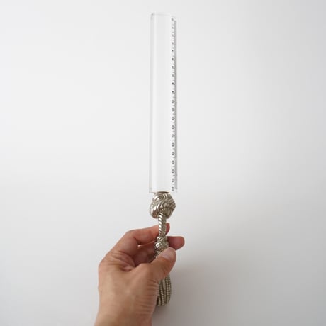 リッチな銀の持ち手の定規