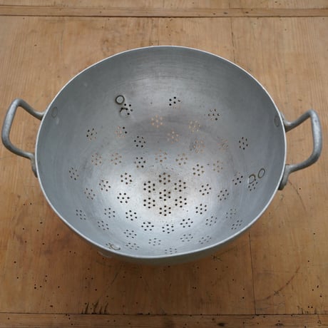 フランス・ビンテージ調理器具 / アルミコランダー 2025/07①