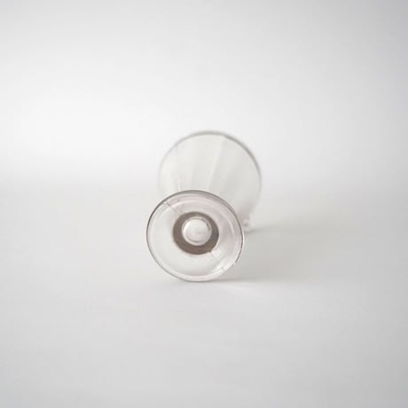 厚みのあるガラスの計量カップ