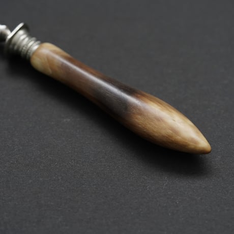 つのが付いたのナイフ