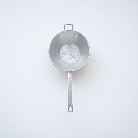 フランス・ビンテージ調理器具 / アルミの漉し器- 2025/07