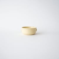 顔つきクリーム色の小鉢