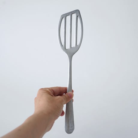 ビンテージ アルミ製フライ返し