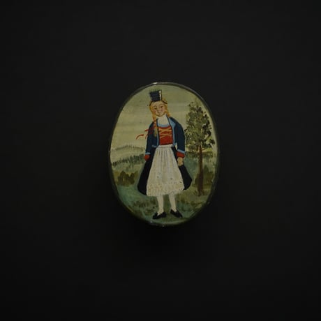 スウェーデンの人の小さい木の箱