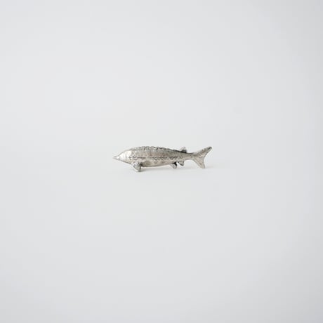 フランス・キャビア（魚）のカトラリーステイ
