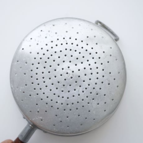 フランス・ビンテージ調理器具 / アルミ水切り -2025/07 ②