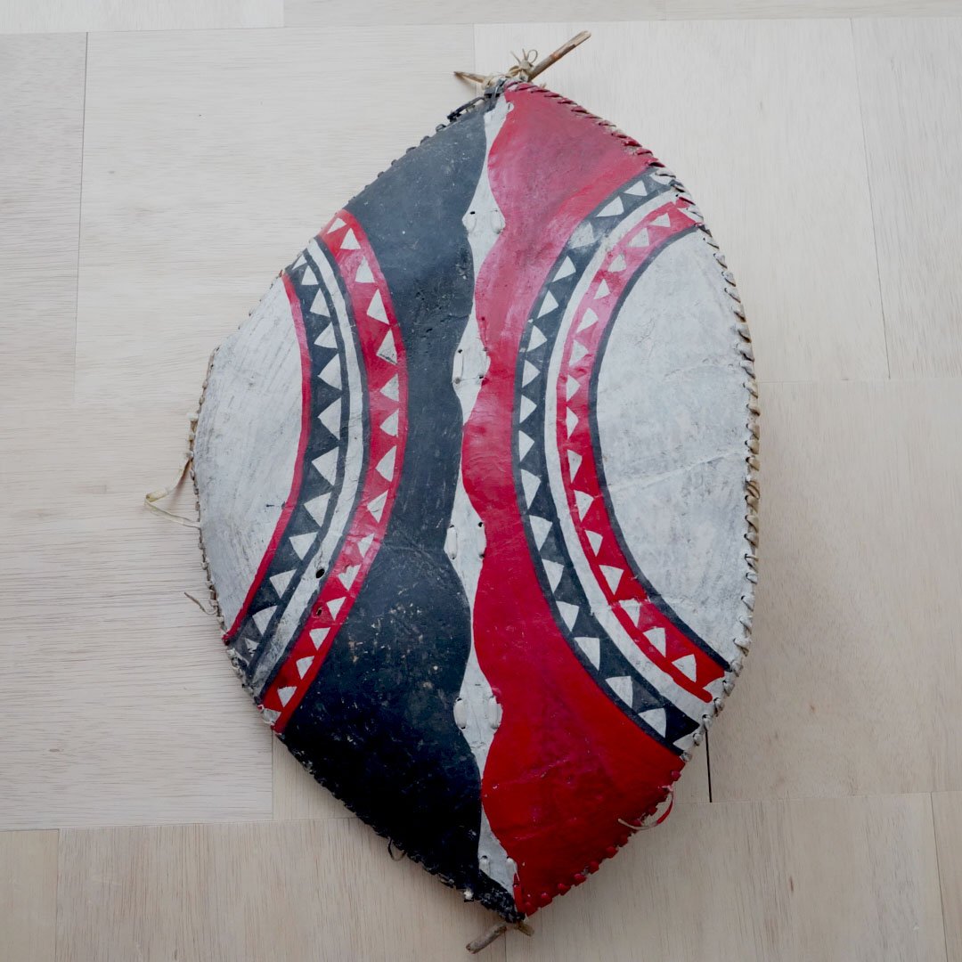 アフリカ マサイ族であろう盾 | kiva（キバ）