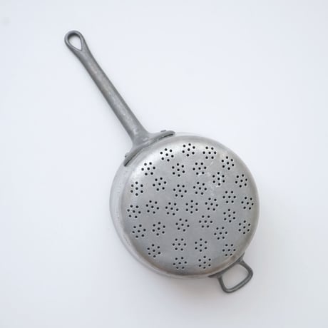 フランス・ビンテージ調理器具 / アルミ水切り  -2025/07 ①