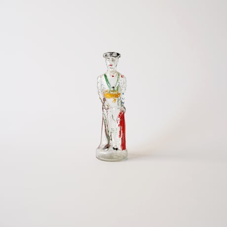闘牛士のカタチと絵付けの花器