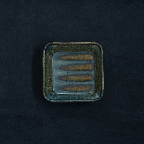 角掛政志・飴釉角鉢（縞）