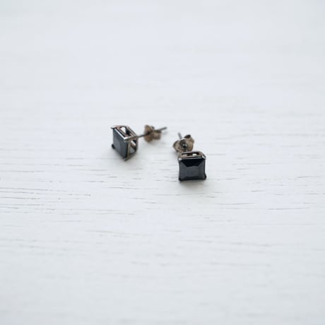 オニキスとシルバーのピアス