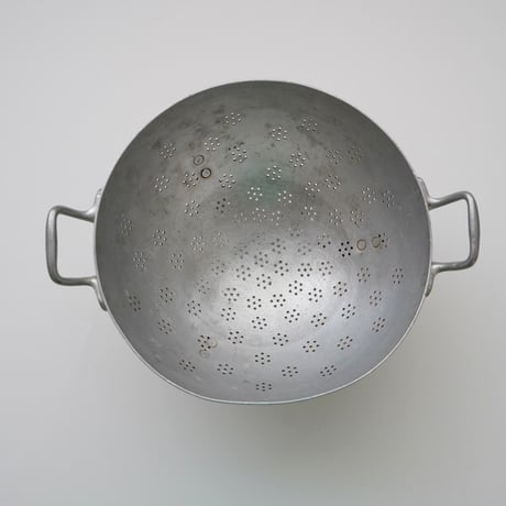 フランス・ビンテージ調理器具 / アルミコランダー 2025/07②