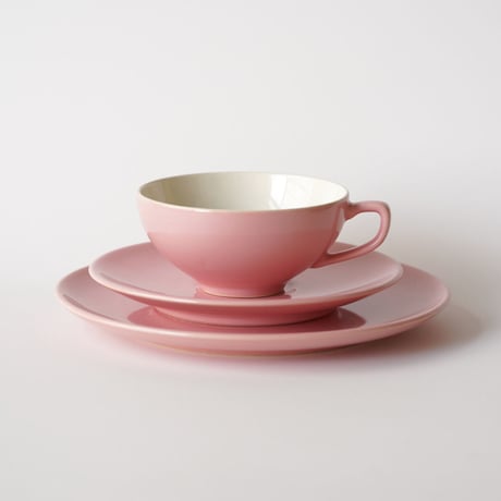 メリタの ピンクのティーセット＋ケーキ皿