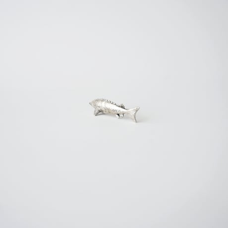 フランス・キャビア（魚）のカトラリーステイ