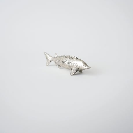 フランス・キャビア（魚）のカトラリーステイ