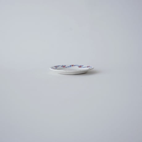 赤い帽子の女の子の小皿