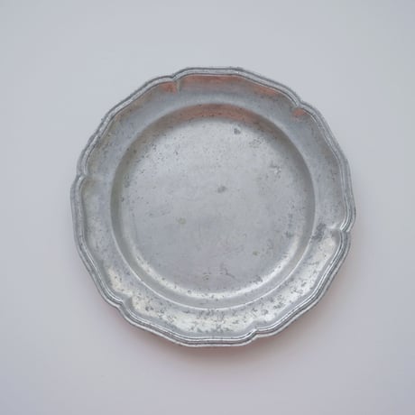 アルミのレリーフ皿