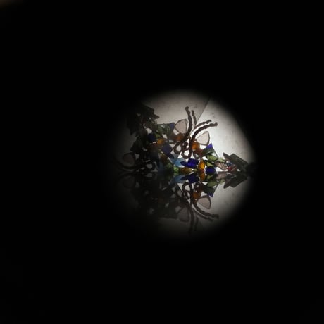 黒くて大きな万華鏡