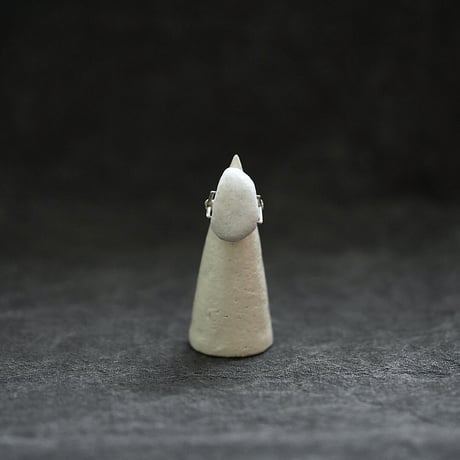 石のリング　白（大）