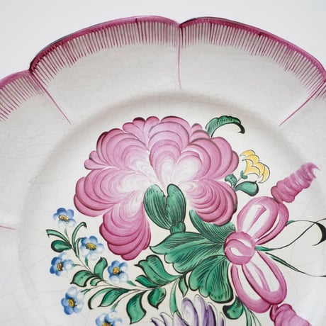 心ときめく花リム皿
