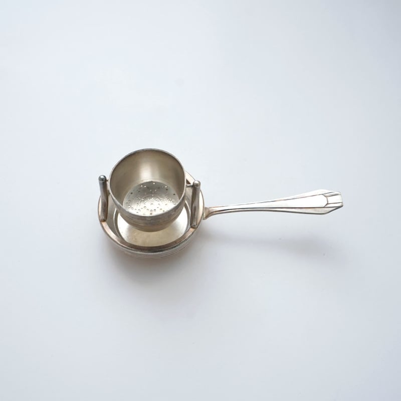 【英国】 ビクトリアン ティーストレナー / スタンド【シルバープレート】 英国】 ビクトリアン ティーストレナー / スタンド【シルバープレート