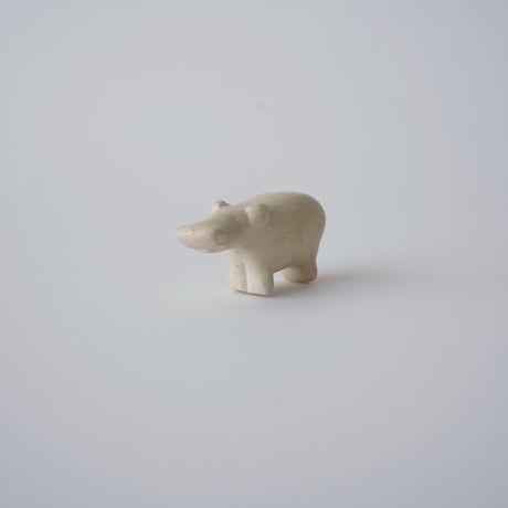 癒しのカバの置き物