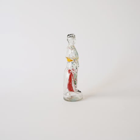 闘牛士のカタチと絵付けの花器