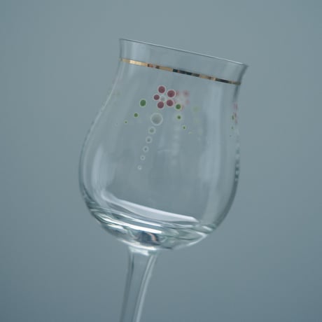 ピンクのお花のワイングラス