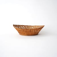 透かし編みのパニエ　中