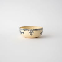 アンティーク・ クリーム色の小鉢
