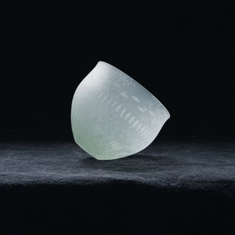 手に収まりのいい花器