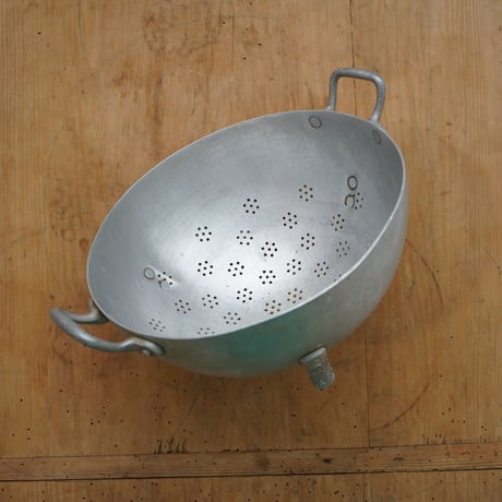 フランス・ビンテージ調理器具 / アルミコランダー 2025/07①
