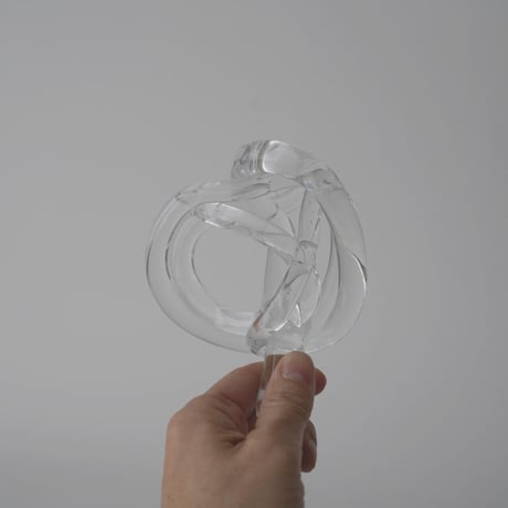 ガラスの花どめ
