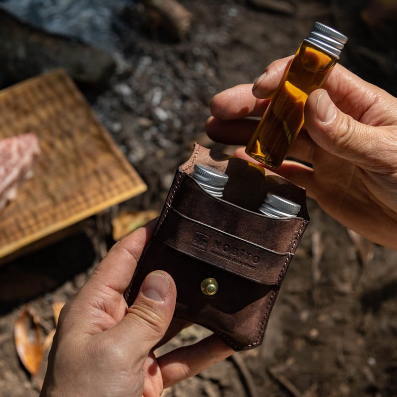 Leather_oil_case | NOBiTO Leather_oil_case | NOBiTO
